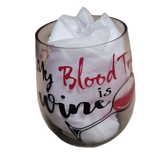 Set of 4 plastic wine glasses - Picture 2 of 2